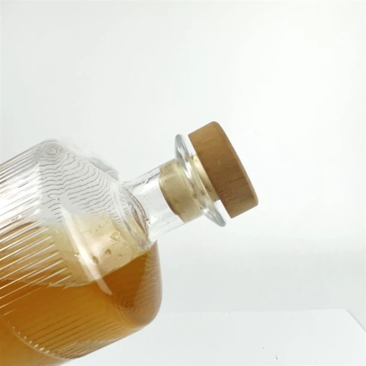 Customized Logo Shape Print Logo 500ml 700ml 750ml Spirits Tequila Vodka Brandy Whisky Rum Gin Liquor Glass Bottle